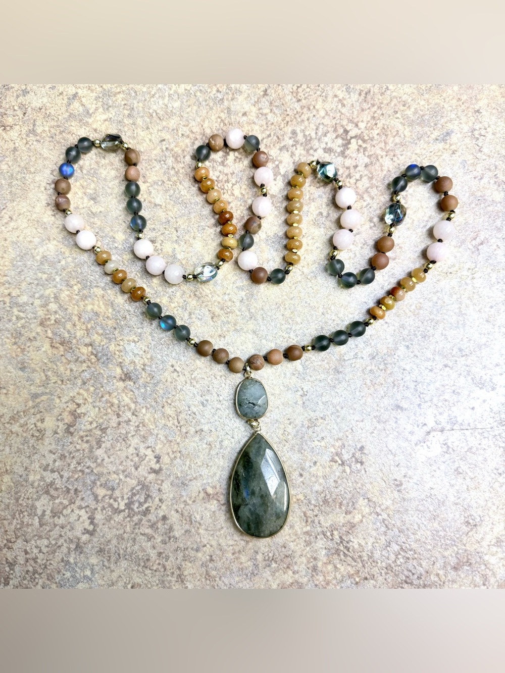 Bohemian Style Women's Necklace Natural Stone Glass Knot Design - Picture 6 of 6